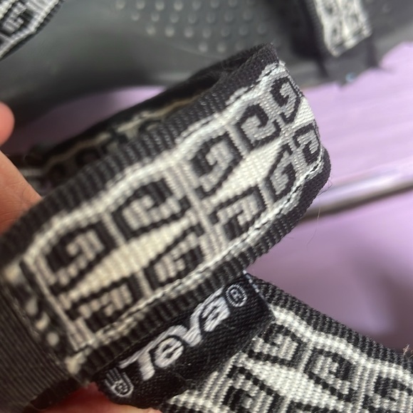 Tevas water sandals - Picture 7 of 7